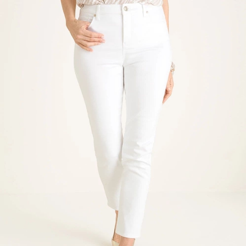 Chico's | NWT Girlfriend Slim Leg Ankle Pants White Size 4